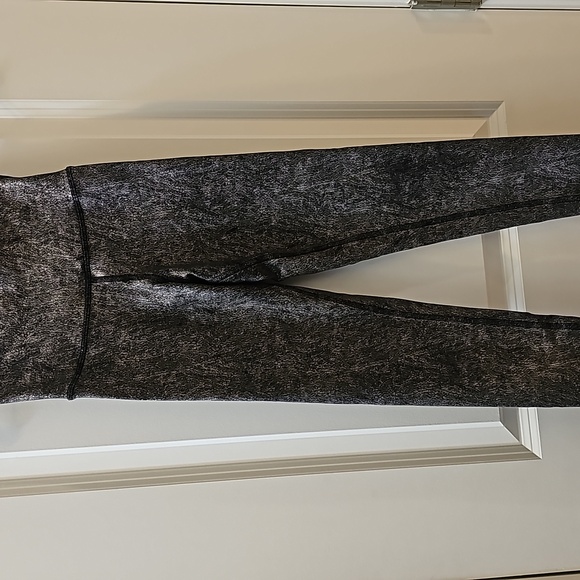 Alo full length metallic leggings - Picture 2 of 9